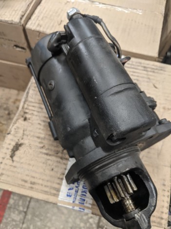 Стартер Prestolite двигатель Cummins ISBe 185, 210, 270, 285 10 зубьев 24V 6кВт 4992135 - фото 3